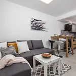Apartament Charming Bako