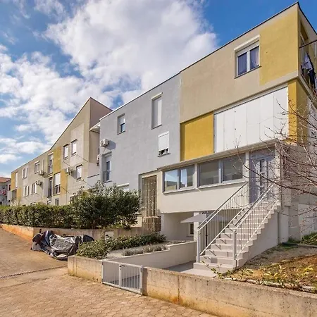 Charming Bako Apartament